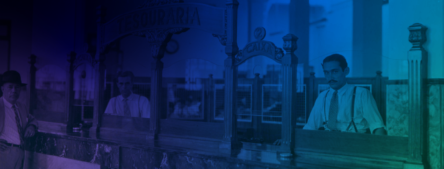 imagem antiga de caixa do banrisul